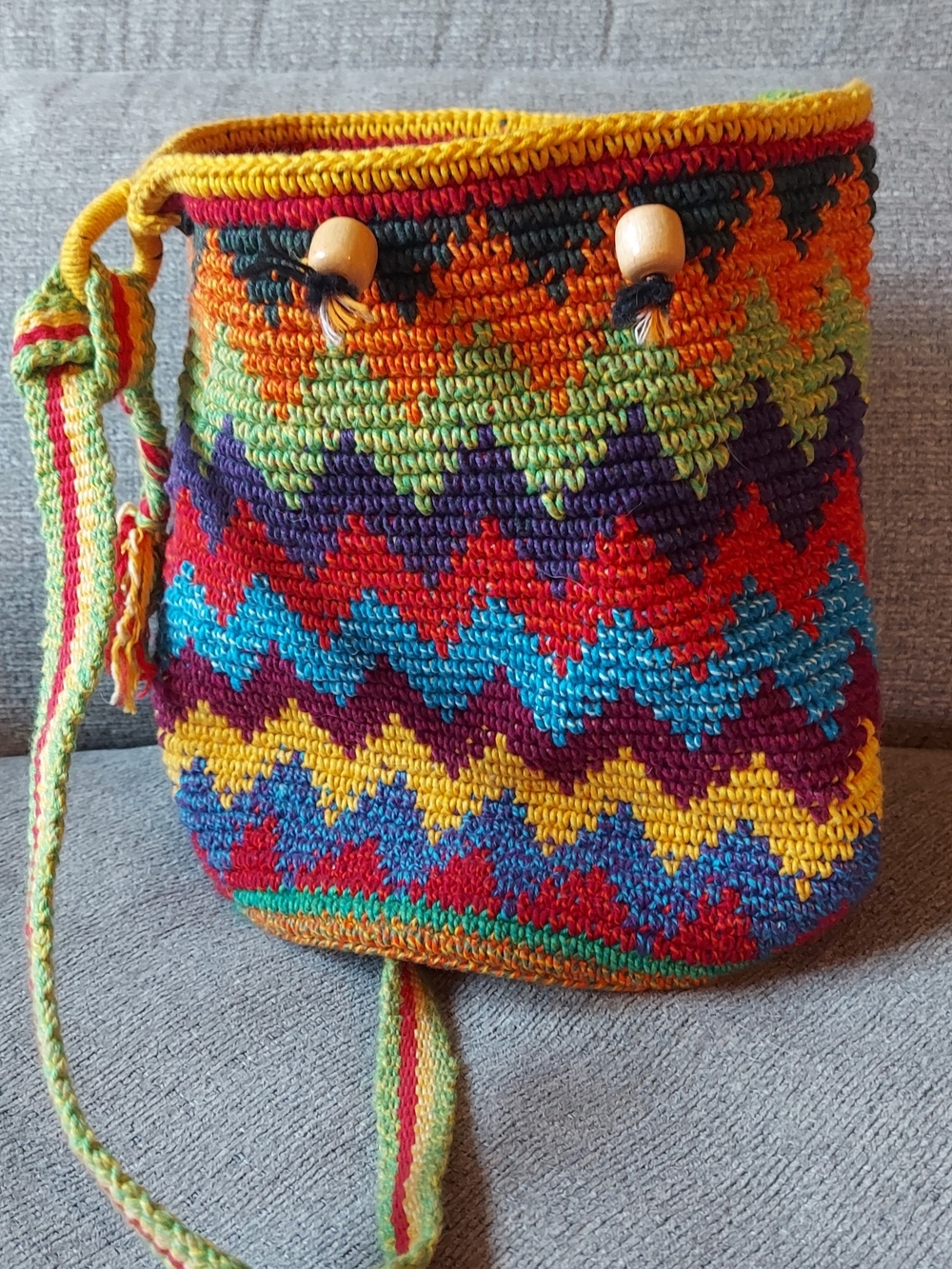 Source Unknown Multicolor Crochet Zigzag Crossbody Bag